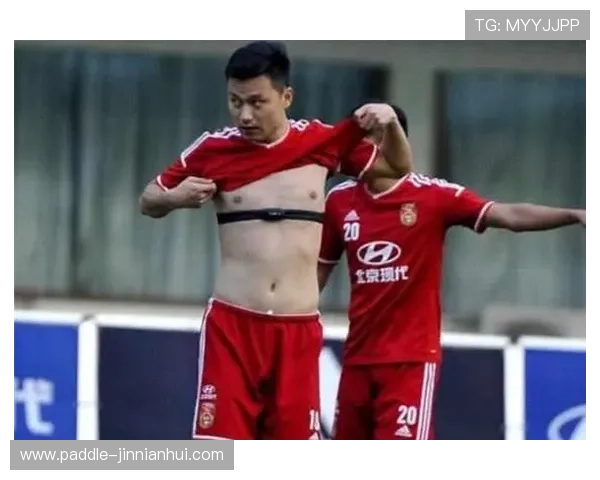 脸色白皙的足球球星盘点 哪些球员因白净面庞成为焦点人物